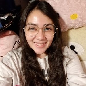 Meet your Posher, Jasmine